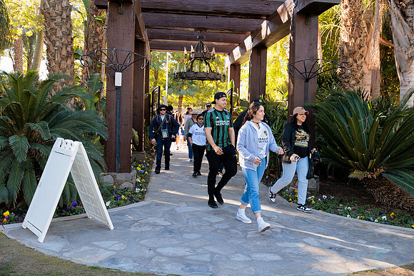 021124_LA_GALAXY_MO_0006