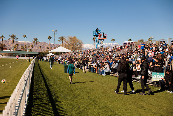 021124_LA_GALAXY_MO_0032