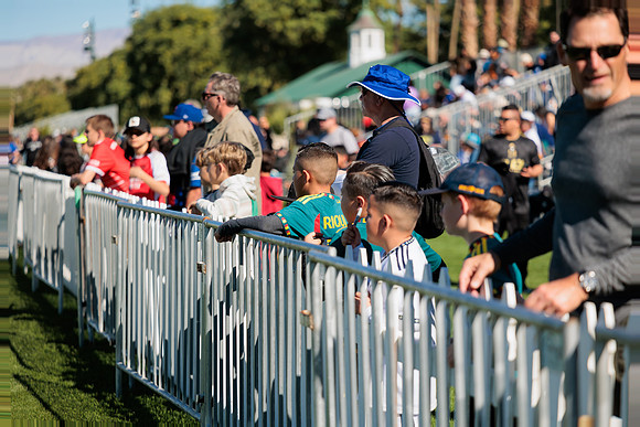 021124_LA_GALAXY_MO_0040