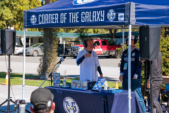 021124_LA_GALAXY_MO_0102