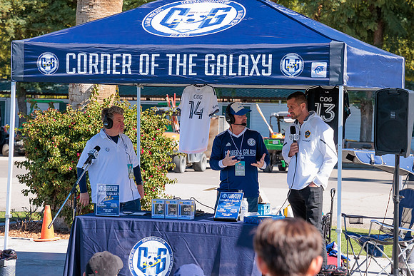 021124_LA_GALAXY_MO_0105