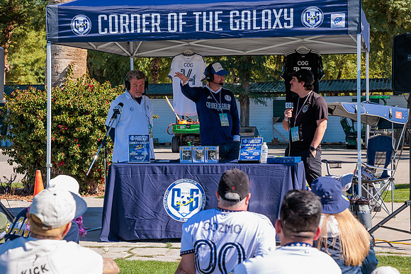 021124_LA_GALAXY_MO_0114