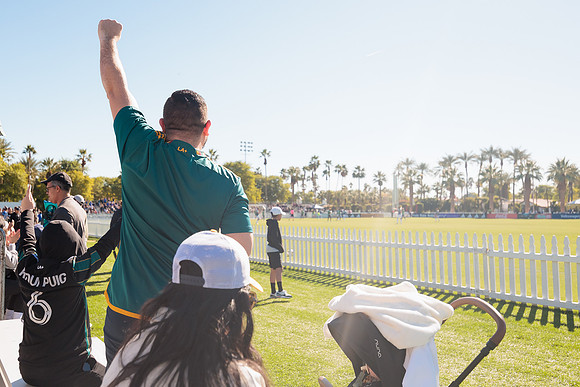021124_LA_GALAXY_MO_0142