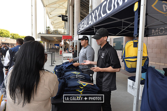 060219_LAGalaxy_vs_NERevolution_SC0207
