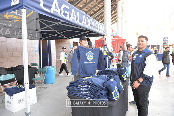 060219_LAGalaxy_vs_NERevolution_SC0196