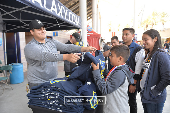 060219_LAGalaxy_vs_NERevolution_SC0199