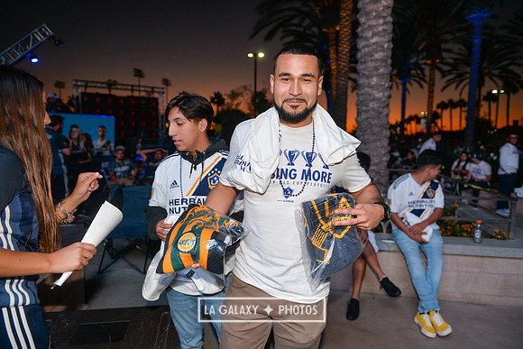 10202019_GalaxyViewingParty_SC_0279