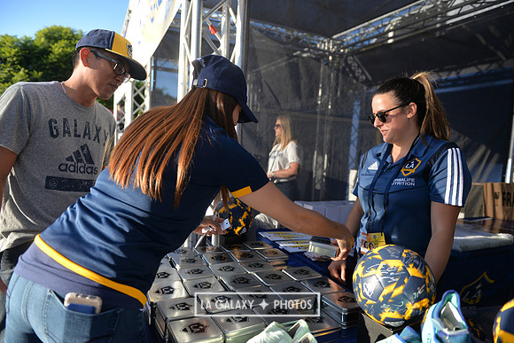 10202019_GalaxyViewingParty_SC_0215
