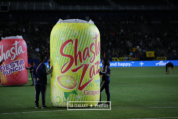 060219_LAGalaxyvsRevolution_GA_0433