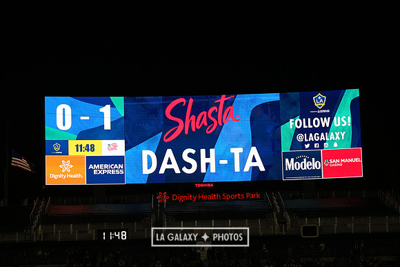 060219_LAGalaxyvsRevolution_GA_0492
