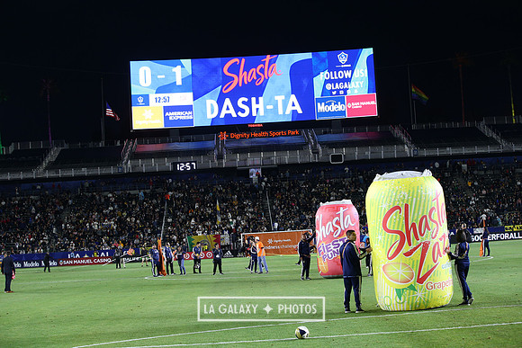 060219_LAGalaxyvsRevolution_GA_0333