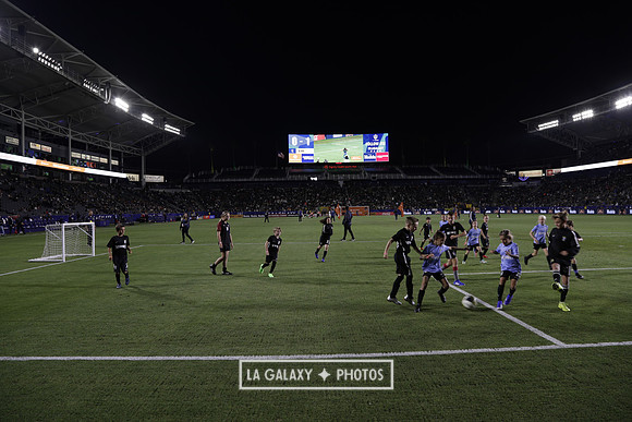 060219_LAGalaxyvsRevolution_GA_0244
