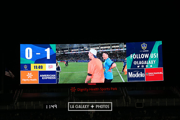060219_LAGalaxyvsRevolution_GA_0485