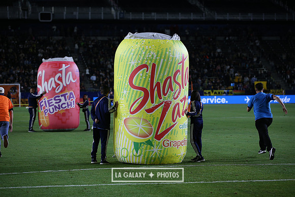060219_LAGalaxyvsRevolution_GA_0421