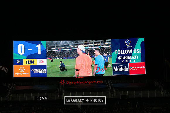 060219_LAGalaxyvsRevolution_GA_0451