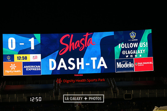 060219_LAGalaxyvsRevolution_GA_0347