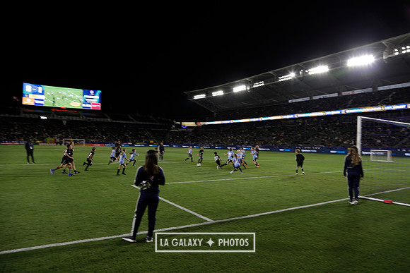 060219_LAGalaxyvsRevolution_GA_0308