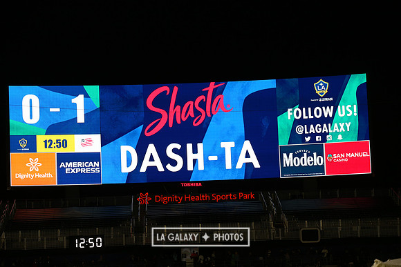 060219_LAGalaxyvsRevolution_GA_0349