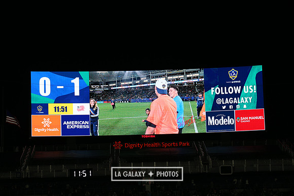 060219_LAGalaxyvsRevolution_GA_0476