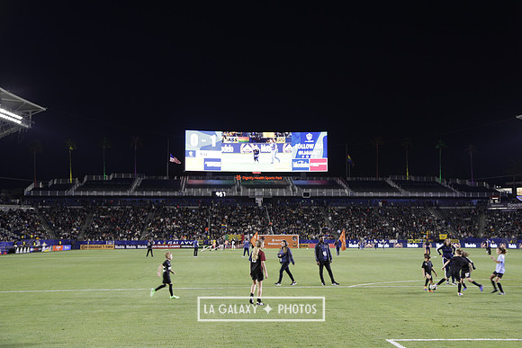 060219_LAGalaxyvsRevolution_GA_0221