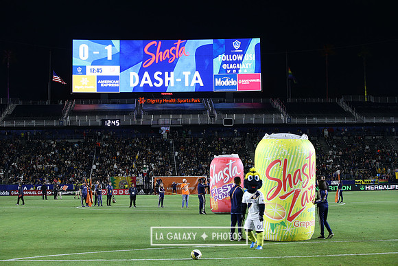 060219_LAGalaxyvsRevolution_GA_0367