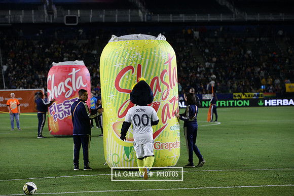 060219_LAGalaxyvsRevolution_GA_0353
