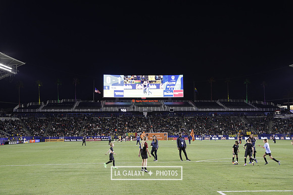 060219_LAGalaxyvsRevolution_GA_0224