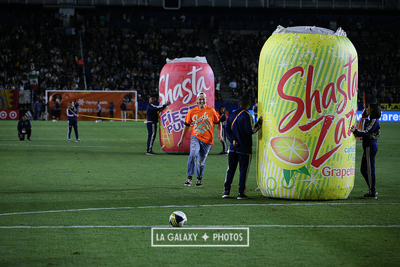 060219_LAGalaxyvsRevolution_GA_0399