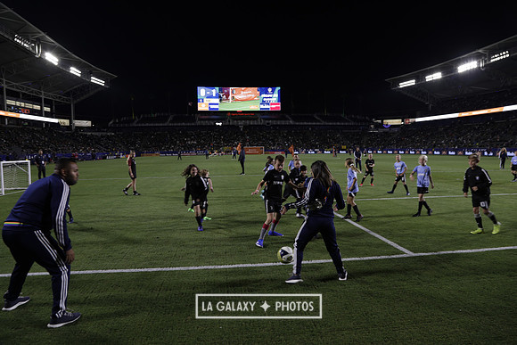 060219_LAGalaxyvsRevolution_GA_0250