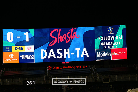 060219_LAGalaxyvsRevolution_GA_0348