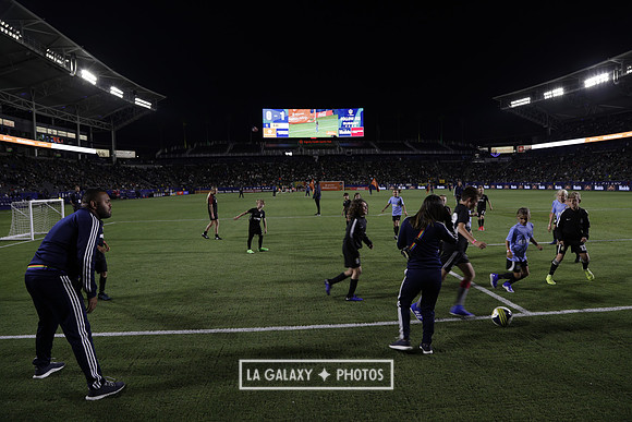 060219_LAGalaxyvsRevolution_GA_0264