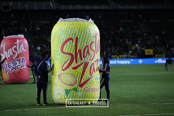 060219_LAGalaxyvsRevolution_GA_0430