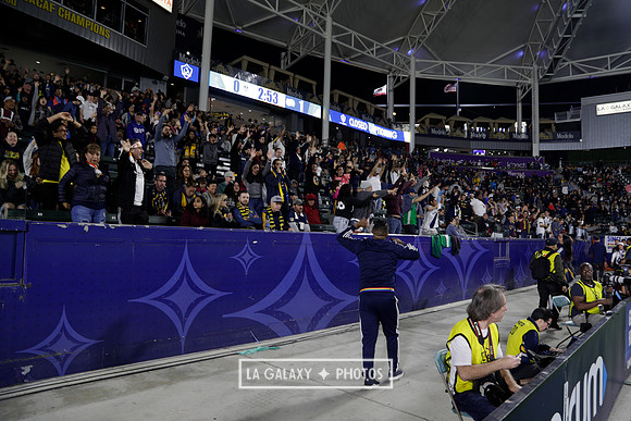 060219_LAGalaxyvsRevolution_GA_0324