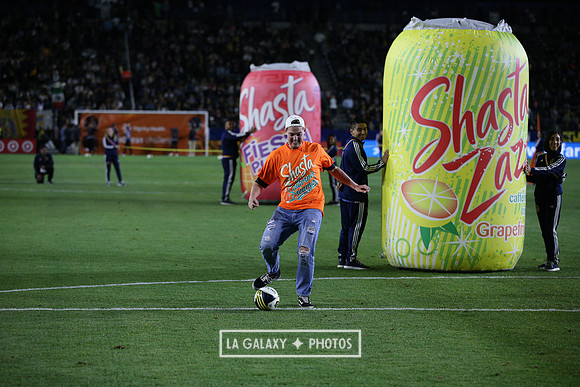 060219_LAGalaxyvsRevolution_GA_0413