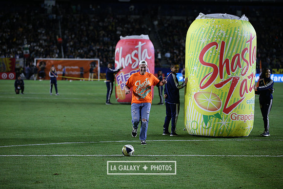060219_LAGalaxyvsRevolution_GA_0408