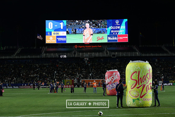 060219_LAGalaxyvsRevolution_GA_0377