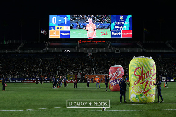 060219_LAGalaxyvsRevolution_GA_0390