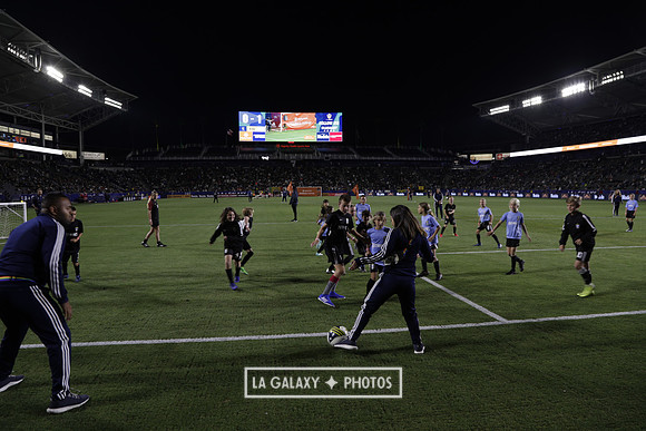 060219_LAGalaxyvsRevolution_GA_0249
