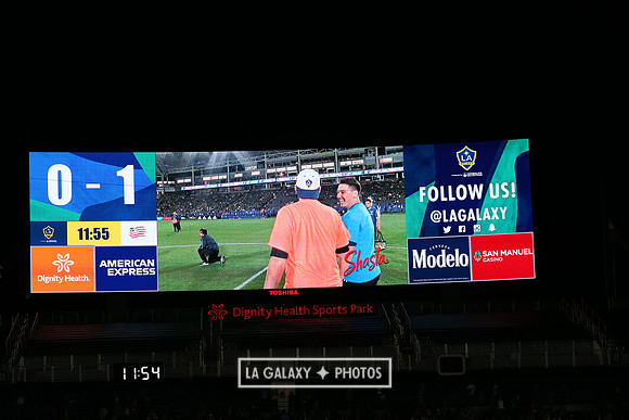 060219_LAGalaxyvsRevolution_GA_0446