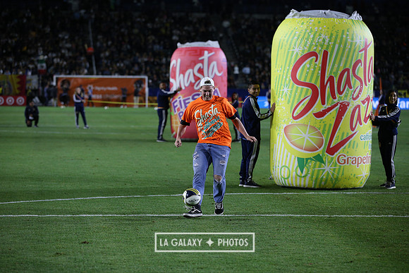060219_LAGalaxyvsRevolution_GA_0414