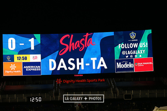 060219_LAGalaxyvsRevolution_GA_0346
