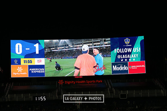 060219_LAGalaxyvsRevolution_GA_0443