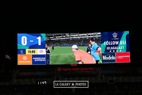 060219_LAGalaxyvsRevolution_GA_0490