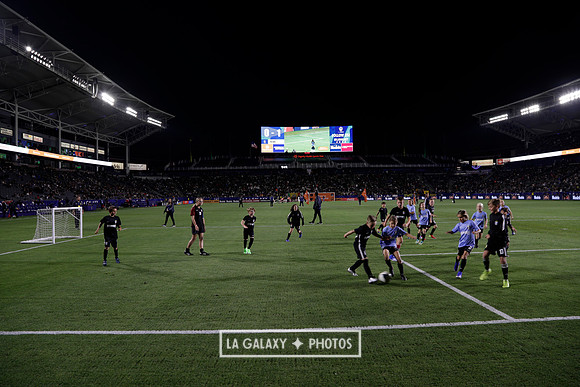 060219_LAGalaxyvsRevolution_GA_0242