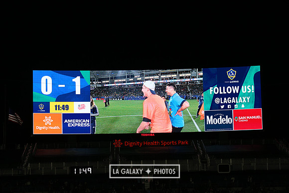 060219_LAGalaxyvsRevolution_GA_0486