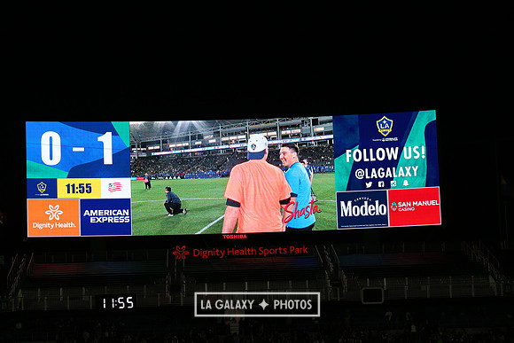 060219_LAGalaxyvsRevolution_GA_0445
