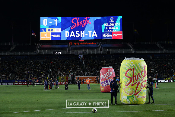 060219_LAGalaxyvsRevolution_GA_0374