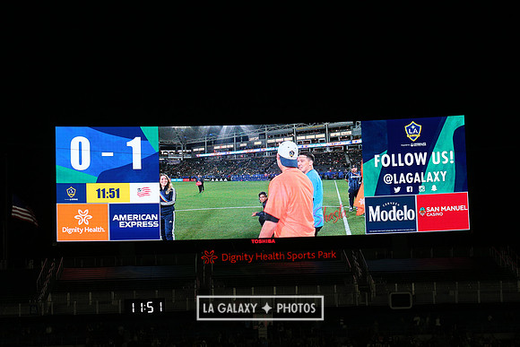 060219_LAGalaxyvsRevolution_GA_0477