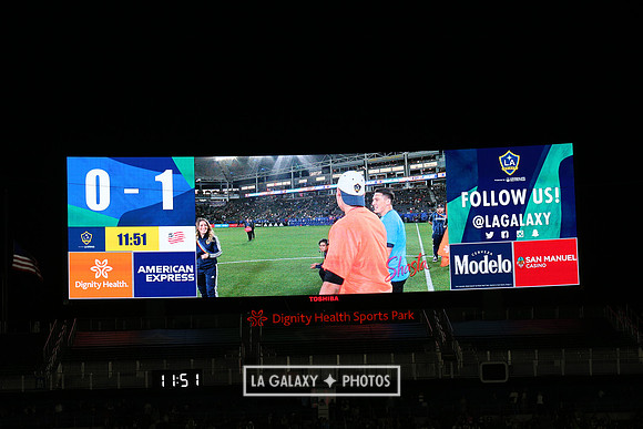060219_LAGalaxyvsRevolution_GA_0475