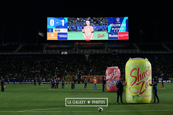 060219_LAGalaxyvsRevolution_GA_0384